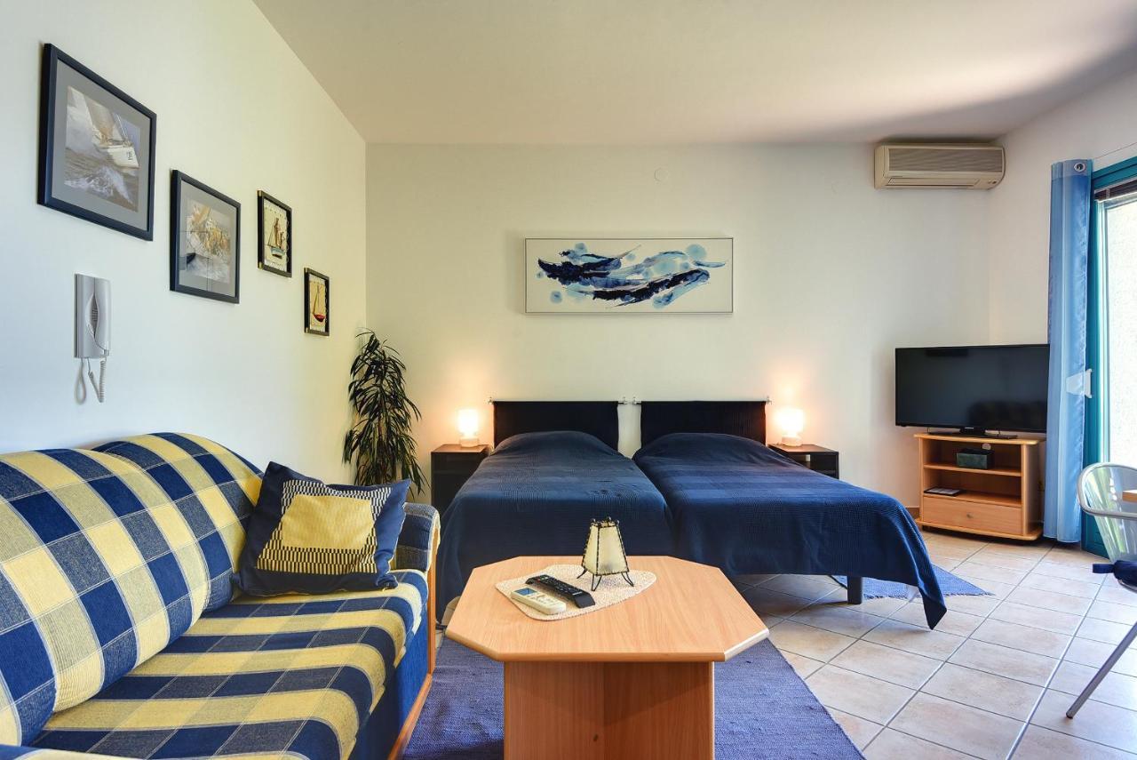 Apartments Villa Ana Медулин Екстериор снимка