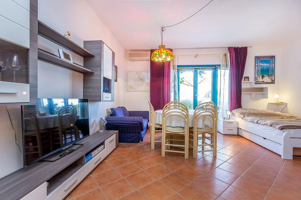 Apartments Villa Ana Медулин Екстериор снимка