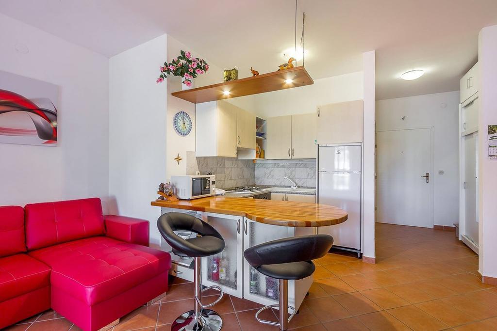 Apartments Villa Ana Медулин Екстериор снимка
