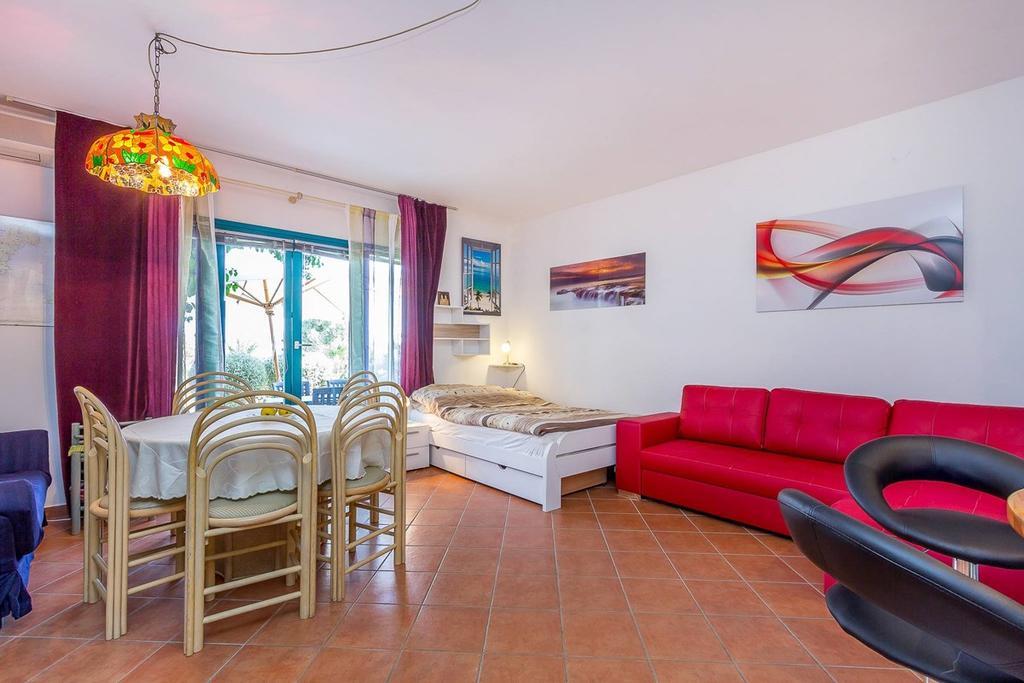 Apartments Villa Ana Медулин Екстериор снимка